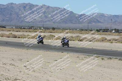 media/Oct-30-2025-Racers Edge (Thu) [[dabbdaf680]]/3-B Group/Session 3 (Turn 15 Inside)/